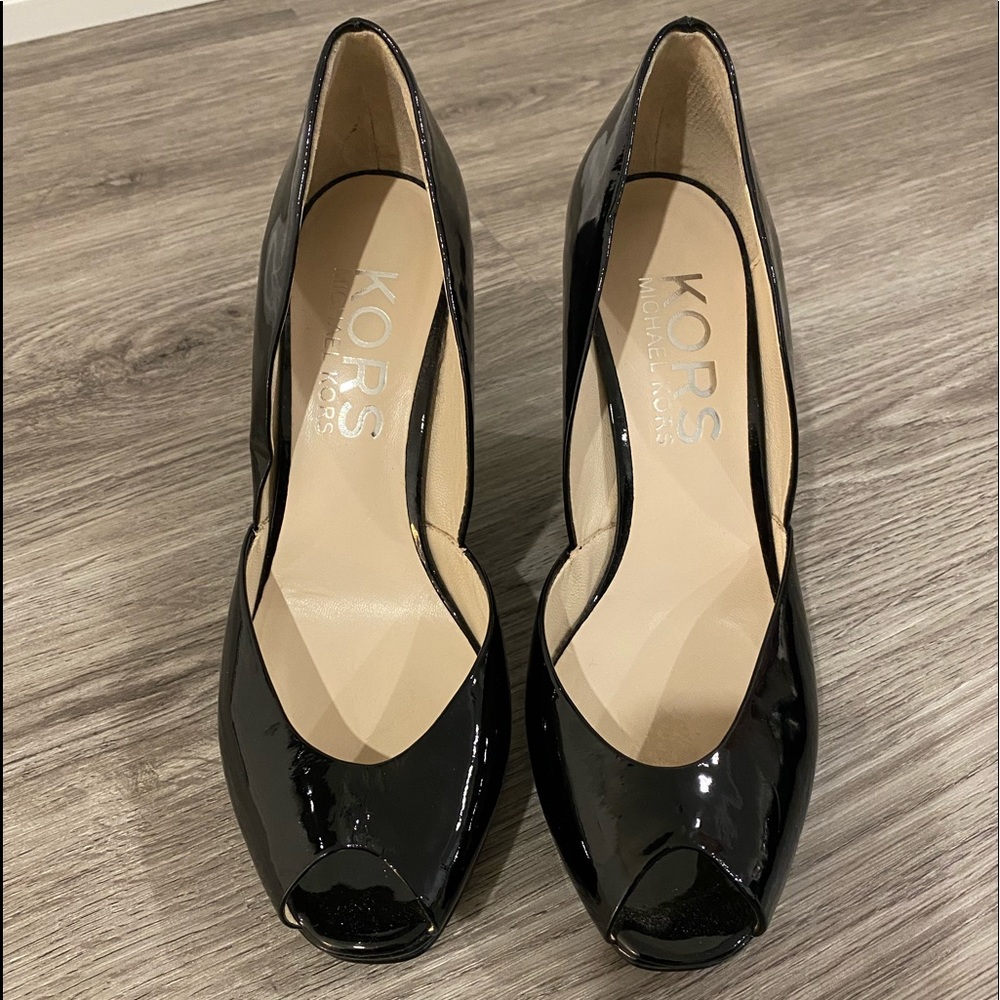 Micheal kors Patent wedge heels